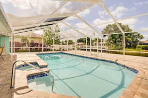 Outdoor pool - Canal-front Tampa Vacation Rental w/ Private Pool! (Tampa)