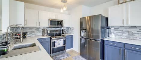 House (4 Bedrooms) | Interior