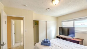6 Schlafzimmer, Bügeleisen/Bügelbrett, Bettwäsche