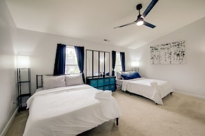 3 chambres, espace de travail pour ordinateurs portables