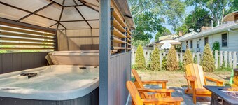 Pet-friendly Minneapolis Home ~ 8 Mi to Downtown!