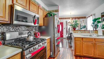 Microwave, oven, stovetop, blender