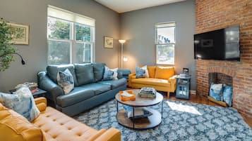 Rumah (4 Bedrooms) | Bagian depan properti