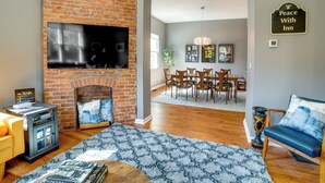 House (4 Bedrooms) | Interior - Family-friendly Shadyside Gem Near Dtwn Pittsburgh (Pittsburgh)