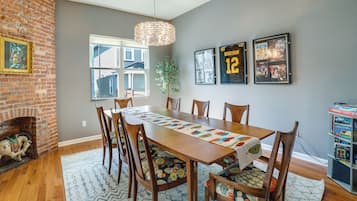 House (4 Bedrooms) | Interior