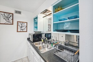 Apartment (1 Bedroom) | Interior