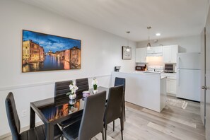 Dining - Wfh-friendly Dallas Apartment < 3 Mi to Downtown! (Dallas)
