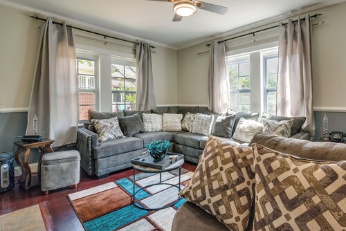 2 Mi to Intl Soccer Play! Ideal ATL Home Base