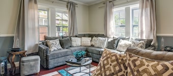2 Mi to Intl Soccer Play! Ideal ATL Home Base