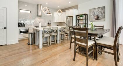 Luxury Living: High-rise Balcony 2 Mi to Dtwn ATL
