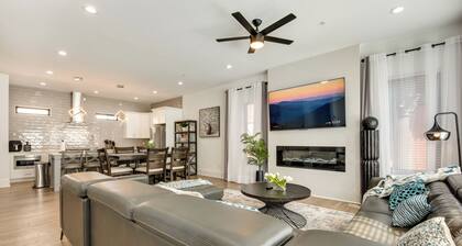Luxury Living: High-rise Balcony 2 Mi to Dtwn ATL