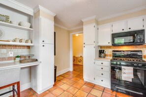 House (2 Bedrooms) | Bahagian dalam