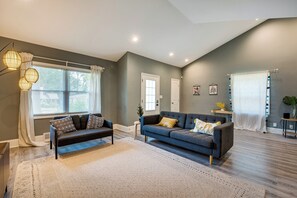 House (3 Bedrooms) | Interior - Atlanta Vacation Rental w/ Deck: 4 Mi to Downtown! (Atlanta)