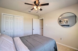 House (5 Bedrooms) | Interior - Houston Home w/ Private Yard - 16 Mi to Dtwn (Houston)