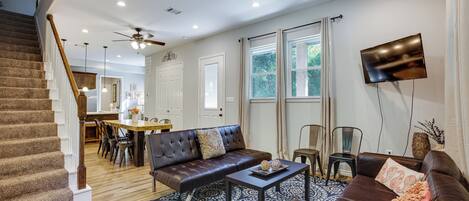 House (3 Bedrooms) | Front of property