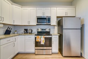 ハウス (2 Bedrooms) | 専用キッチン | 電子レンジ、オーブン、コンロ、食器洗い機