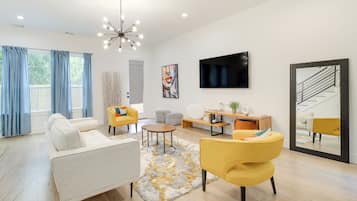 House (3 Bedrooms) | Front of property