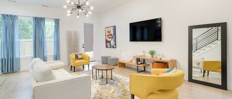 House (3 Bedrooms) | Front of property