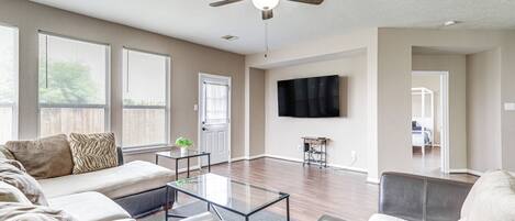 منزل (5 Bedrooms) | واجهة المنشأة