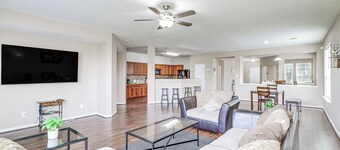 Spacious Houston Home w/ Pool Access, Fenced Yard!