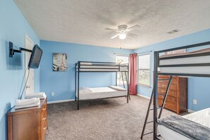 House (5 Bedrooms) | Interior