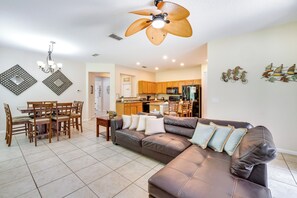 House (4 Bedrooms) | Interior