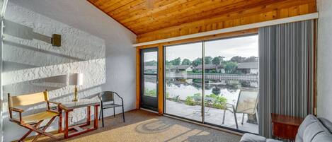 リビング エリア