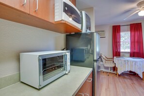 House (1 Bedroom) | Interior