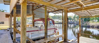 Dock & Grill: Waterfront Florida Vacation Rental!