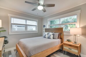 2 bedrooms, bed sheets - Indian Rocks Beach Retreat: Walk to Beaches! (Indian Rocks Beach)