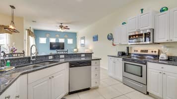 Villa (6 Bedrooms) | Interior