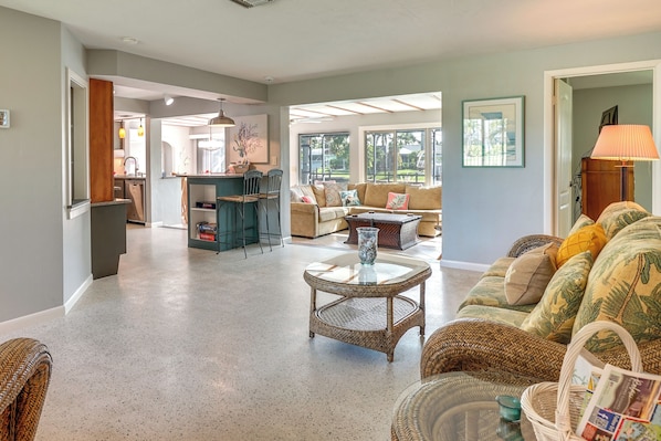 House (3 Bedrooms) | Interior - Private Dock & Lanai: Waterfront Cape Coral Home! (Cape Coral)