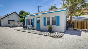 Cottage (2 Bedrooms) | Interior