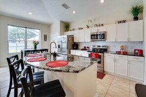 Interior - Kissimmee Vacation Rental w/ Pool ~ 4 Mi to Disney (Kissimmee)