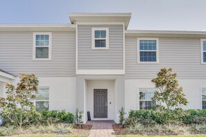 Apartment (3 Bedrooms) | Interior - Davenport Home ~ 15 Mi to Disney World! (Davenport)