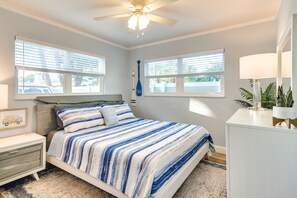 Lägenhet (2 Bedrooms) | 2 sovrum, arbetsyta för laptop och sängkläder