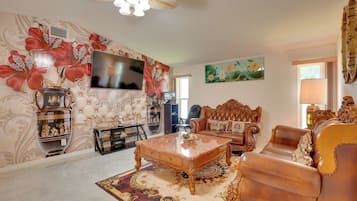 House (3 Bedrooms) | Interior