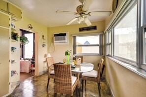 House (2 Bedrooms) | Bahagian dalam