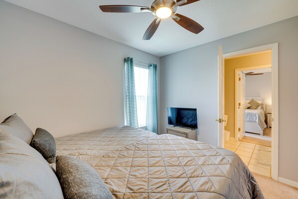 House (4 Bedrooms) | Interior