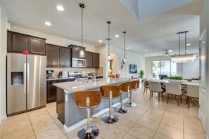 House (6 Bedrooms) | Private kitchen | Microwave, oven, stovetop, dishwasher - Magical Disney Getaway w/ Pool & Game Room! (Kissimmee)