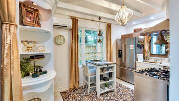 Cottage (1 Bedroom) | Interior