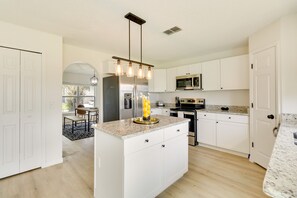 Microwave, oven, stovetop, dishwasher - Spacious Davenport Home: Close to Golfing & Disney (Davenport)