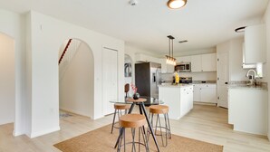 Unclassified image, 5 of 29, button - Spacious Davenport Home: Close to Golfing & Disney (Davenport)