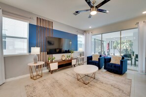 Interior - Orlando Area Getaway ~ 17 Mins to Theme Parks! (Kissimmee)