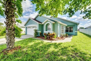 House (4 Bedrooms) | Interior - 4 Mi to Disney: Home w/ Heated Pool in Kissimmee! (Kissimmee)