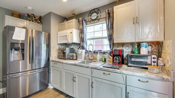 Apartment (1 Bedroom) | Interior