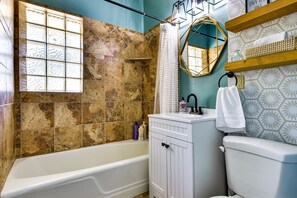 Bathroom - Modern Retreat in SLC - Unwind & Recharge! (Salt Lake City)