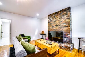 TV - Salt Lake City Escape: Walk to University of Utah! (Salt Lake City)