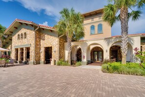 Apartment (3 Bedrooms) | Interior - 9 Mi to Disney: Davenport Condo w/ Community Pools (Davenport)