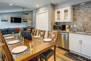 Interior - San Antonio Home w/ Private Hot Tub: Pet Friendly! (San Antonio)